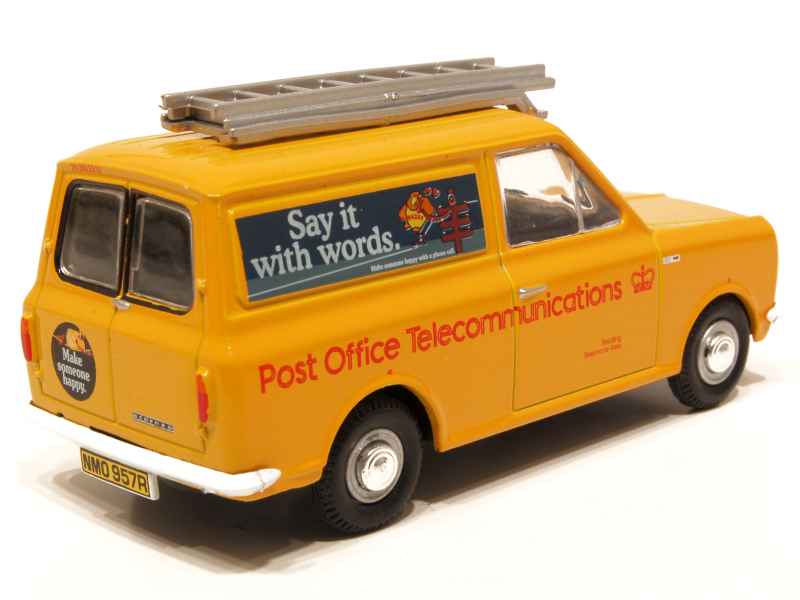 59754 Bedford HA Van Post