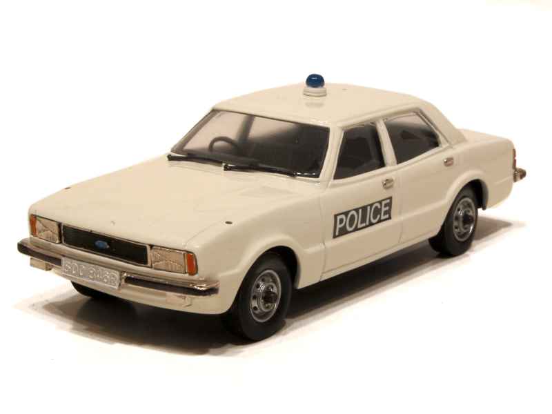 60231 Ford Cortina MKIV Police 1976