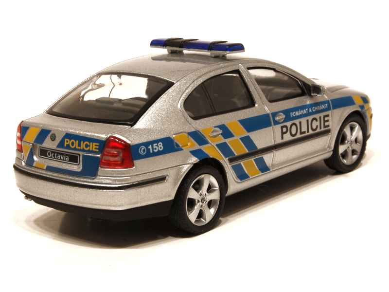 La Police britannique en Skoda Octavia RS ! - Le Mag Auto Prestige