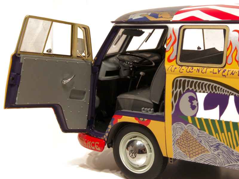 60795 Volkswagen Combi Bus Woodstock 1969