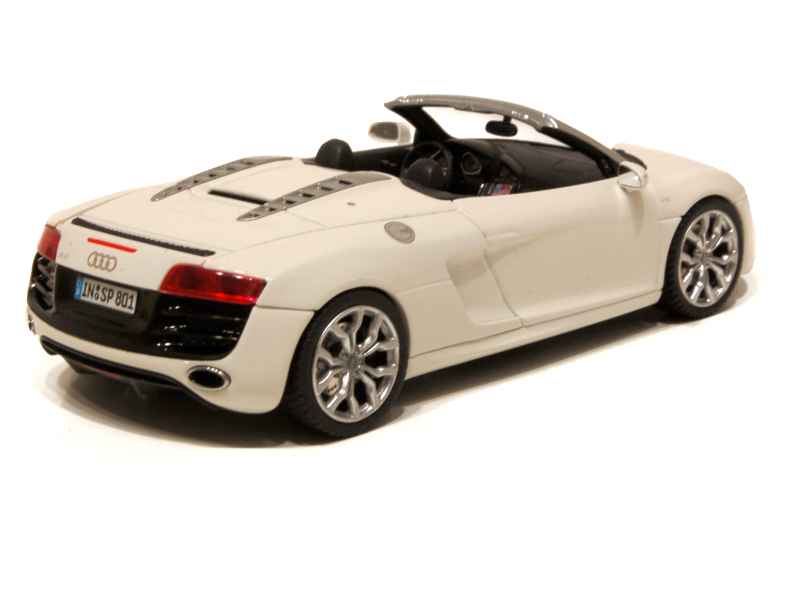 61014 Audi R8 V10 Spyder 2009
