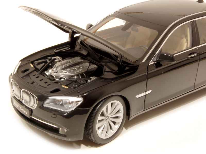 61032 BMW 750 Li/ F02 2009