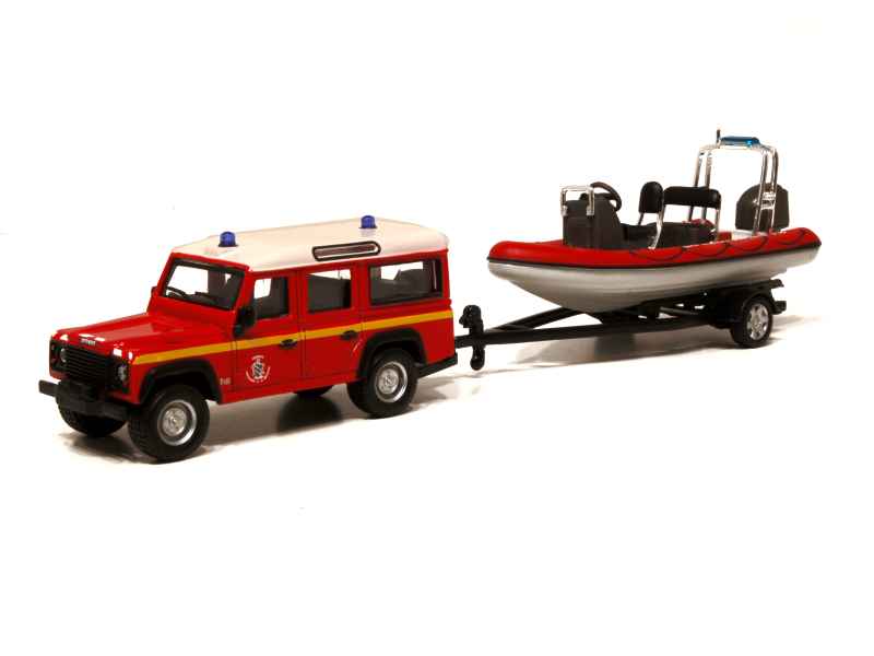 61284 Land Rover Defender 110 Canot Pompiers
