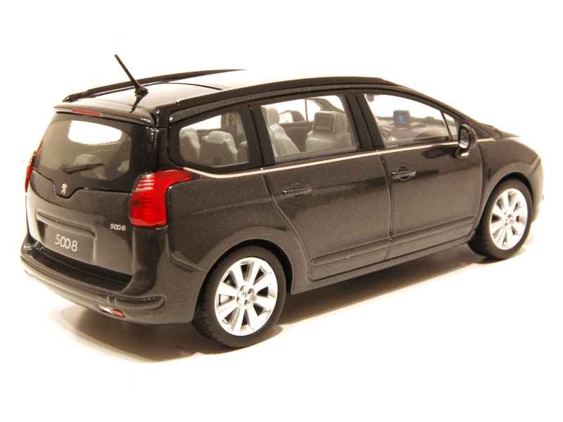 61529 Peugeot 5008 2009