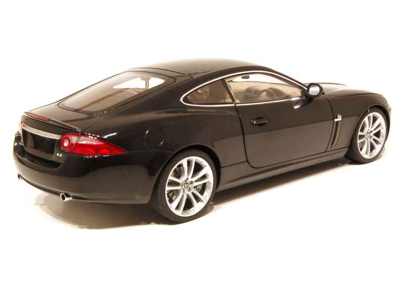 Jaguar - XK Coupé 2006 - AUTOart - 1/18 - Autos Miniatures Tacot
