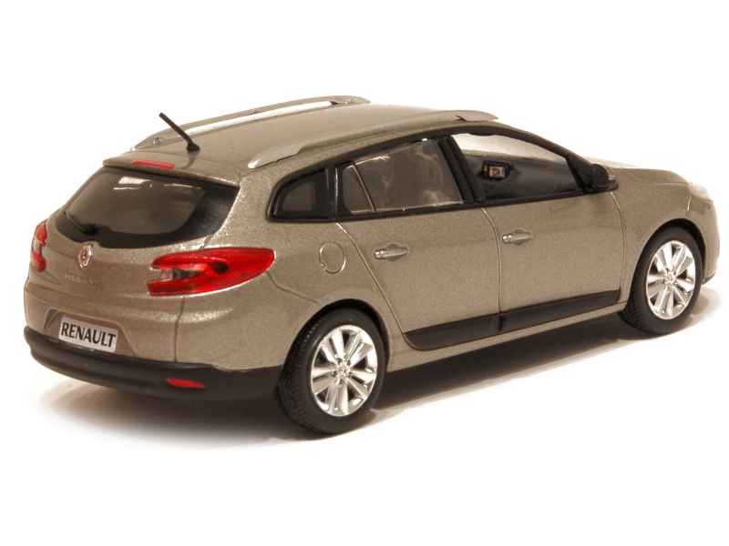 61739 Renault Mégane III Estate 2009