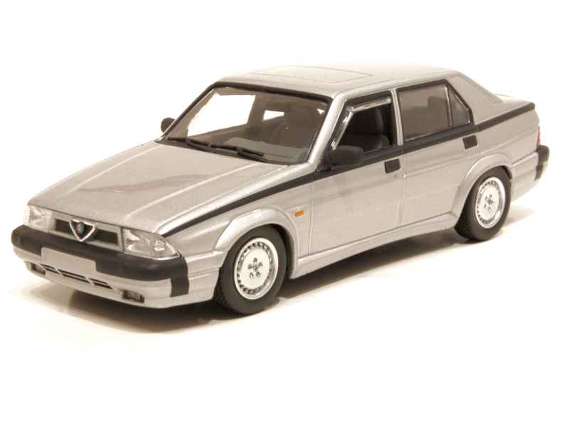 62580 Alfa Romeo 75 V6 America 1987