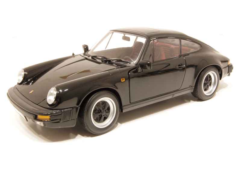 Porsche 911 carrera cabriolet Minichamps 1/18 - Collection