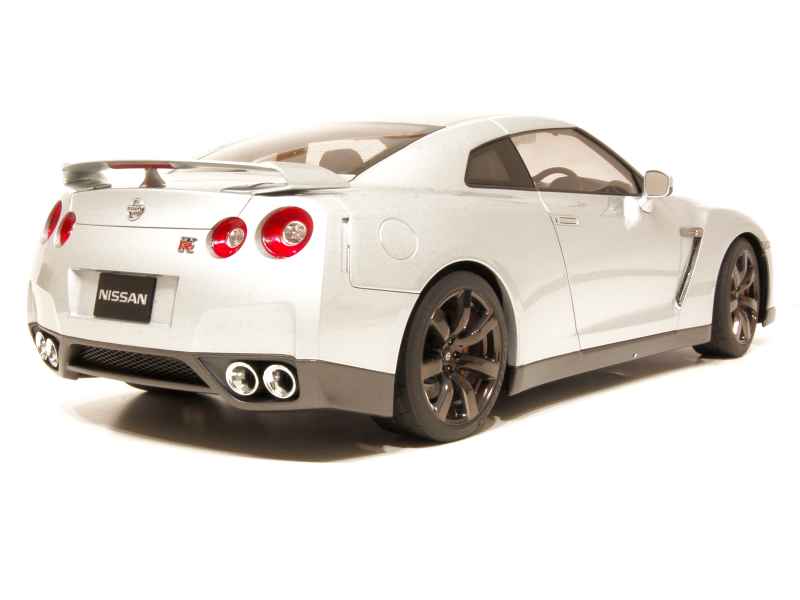 62754 Nissan Skyline GT-R R35 2008