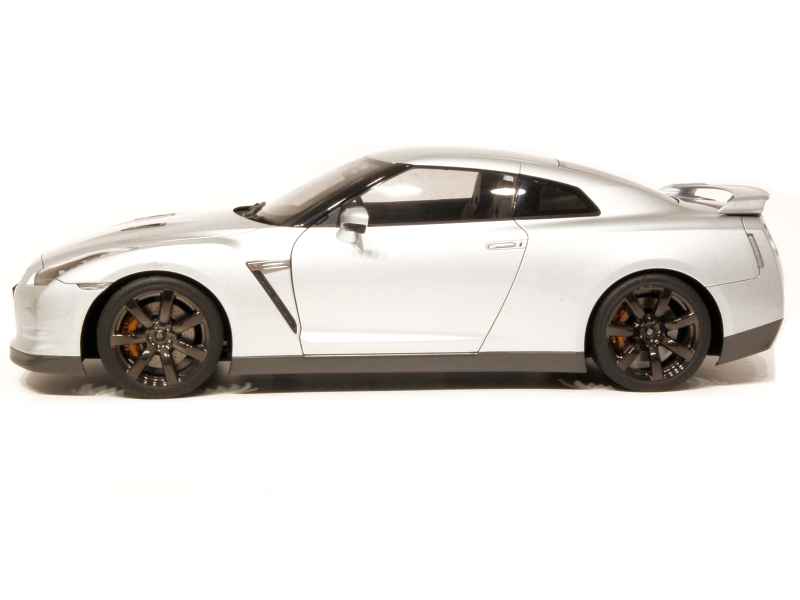 62754 Nissan Skyline GT-R R35 2008