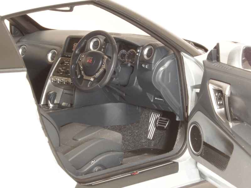 62754 Nissan Skyline GT-R R35 2008