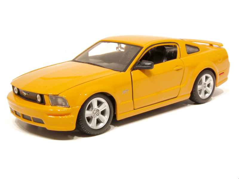 63005 Ford Mustang GT 2006