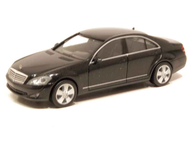 63571 Mercedes S Class/ W221 2005