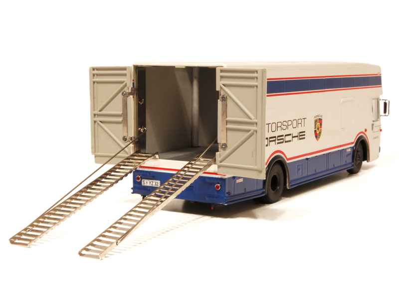 63763 Mercedes O317 Renntransporter Porsche