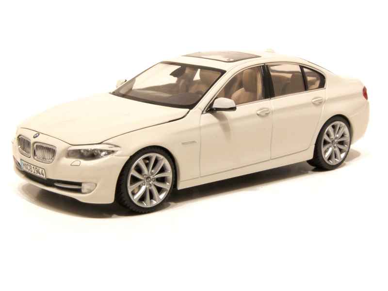 63856 BMW 550i/ F10 2010