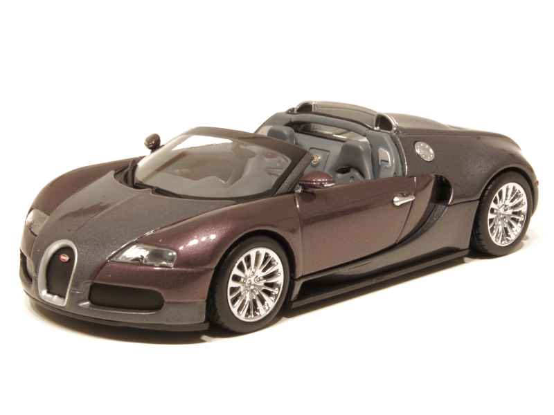 You Can Now Own a Scale Model of the 2009 Bugatti Veyron Grand Sport