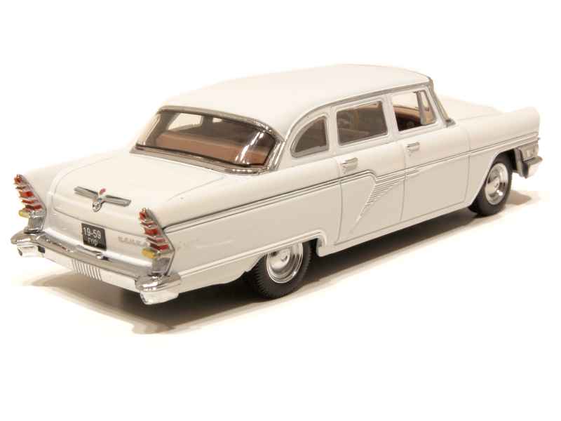 64431 GAZ M13 Tchaika 1965