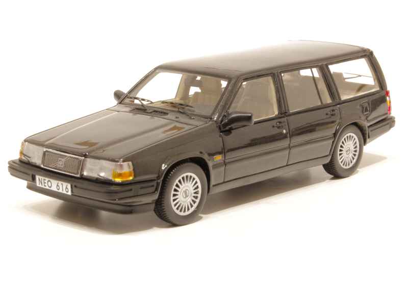 64547 Volvo 940 GLE Turbo Break 1992