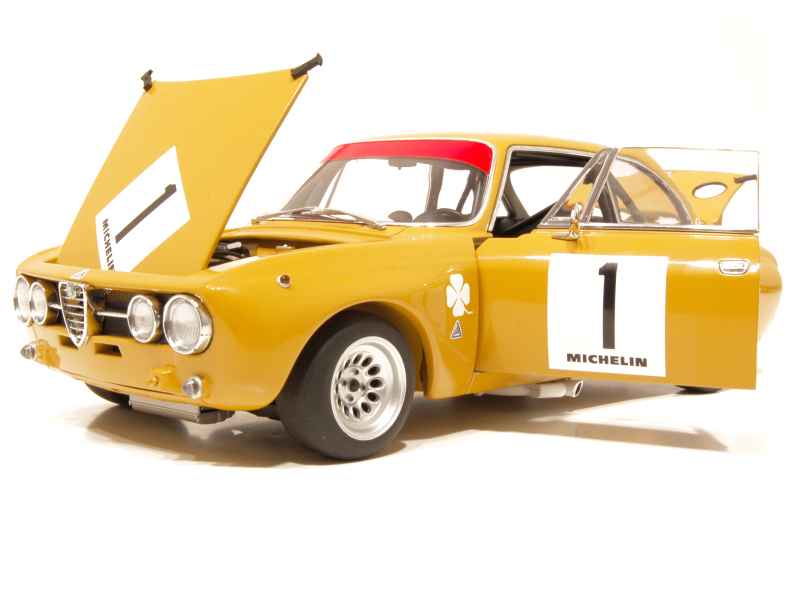 AUTOart 1/18 アルファロメオGT Am Jarama 1970 - メルカリ