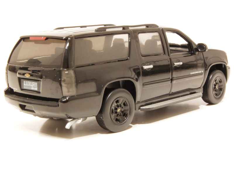 Chevrolet suburban игрушка