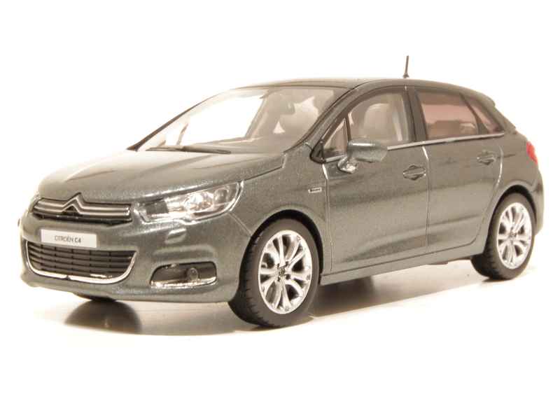 64988 Citro&euml;n C4 Berline 2011