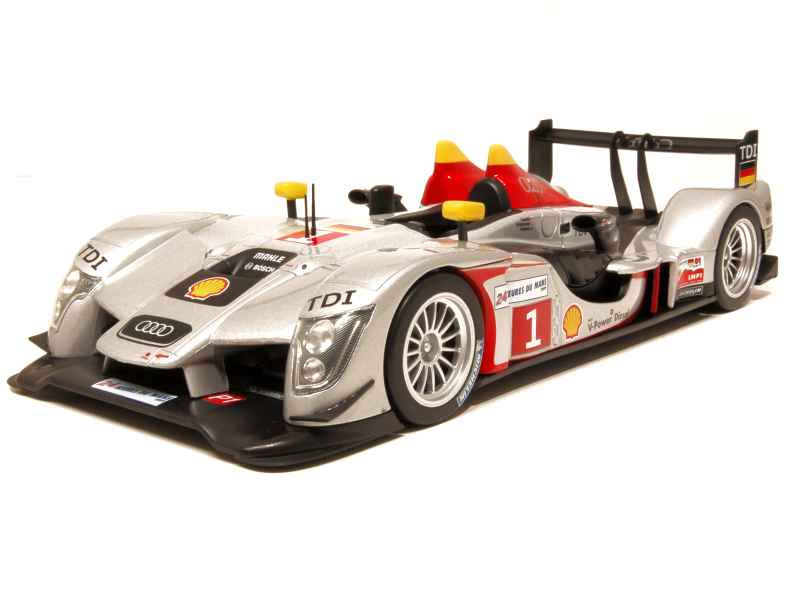 65198 Audi R15 TDi Le Mans 2009
