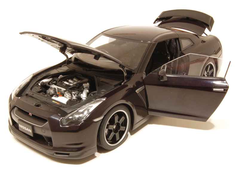 65286 Nissan GT-R SpecV / R35