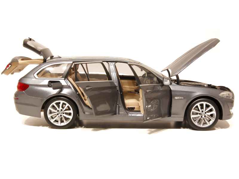 ノレブ NOREV  550i ツーリング 5シリーズ 2010 1/18 BMW - 550i Touring/ F11 2010 - Norev - 1/18 - Autos Miniatures Tacot