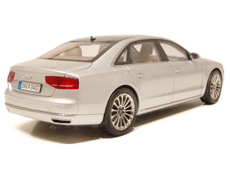 65852 Audi A8 L W12 2010