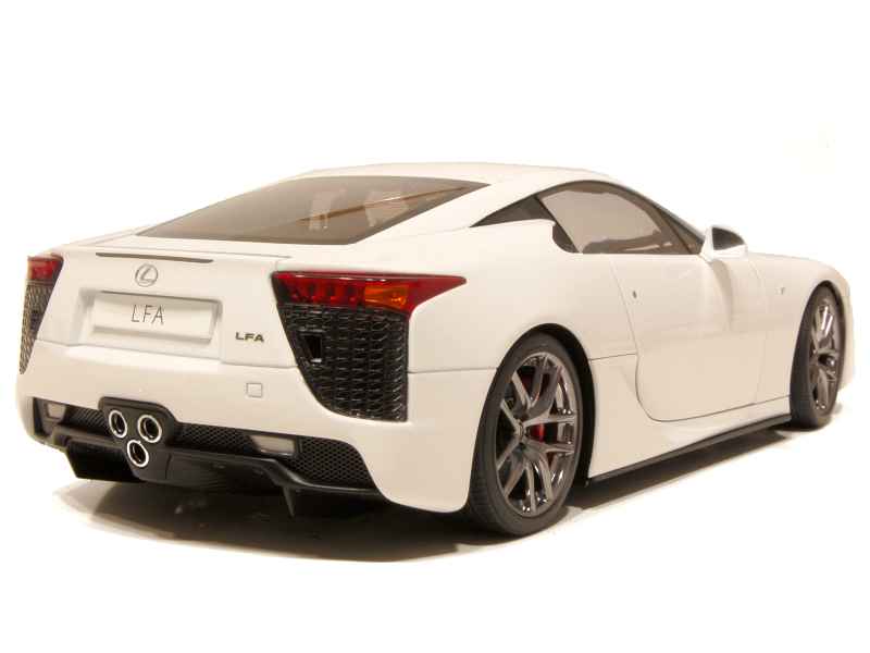 66111 Lexus LFA 2010