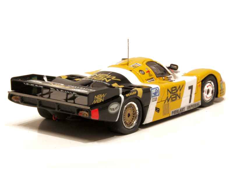Spark Porsche 956L Turbo N°7 – Vainqueur Le Mans 1984, 1/18, Avec Présentoir