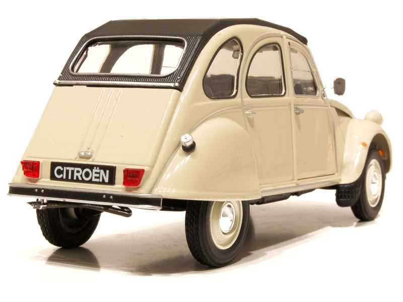 66318 Citroën 2CV 6 1982