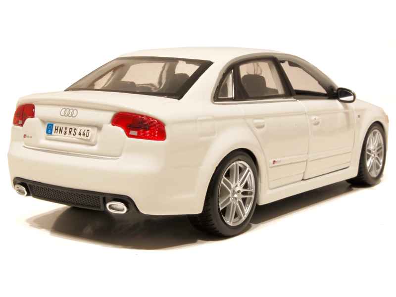 66384 Audi RS4 2006
