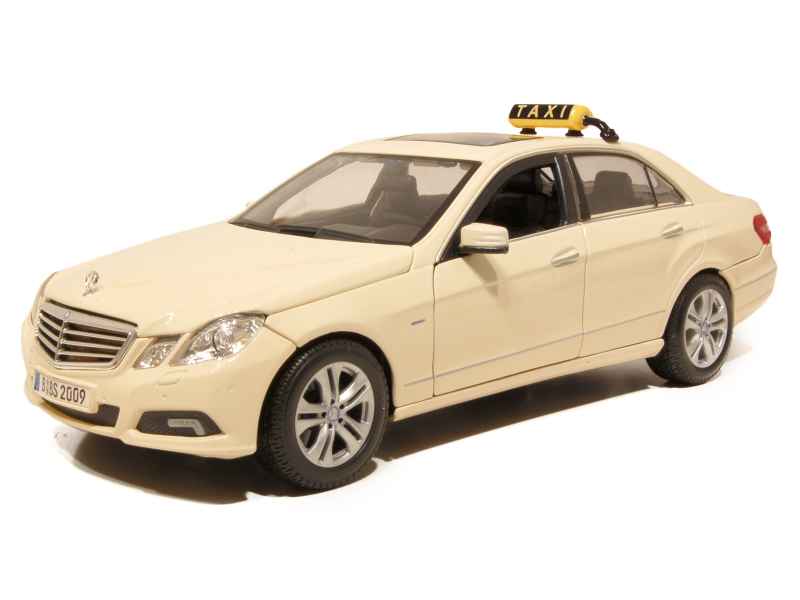 66840 Mercedes E Class/ W212 Taxi 2009