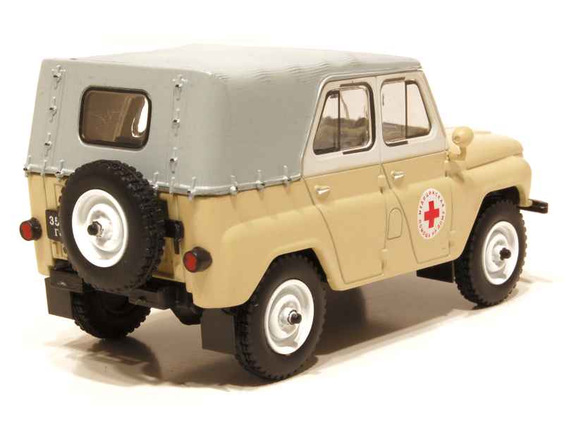 66886 UAZ 469 BG Ambulance 1977