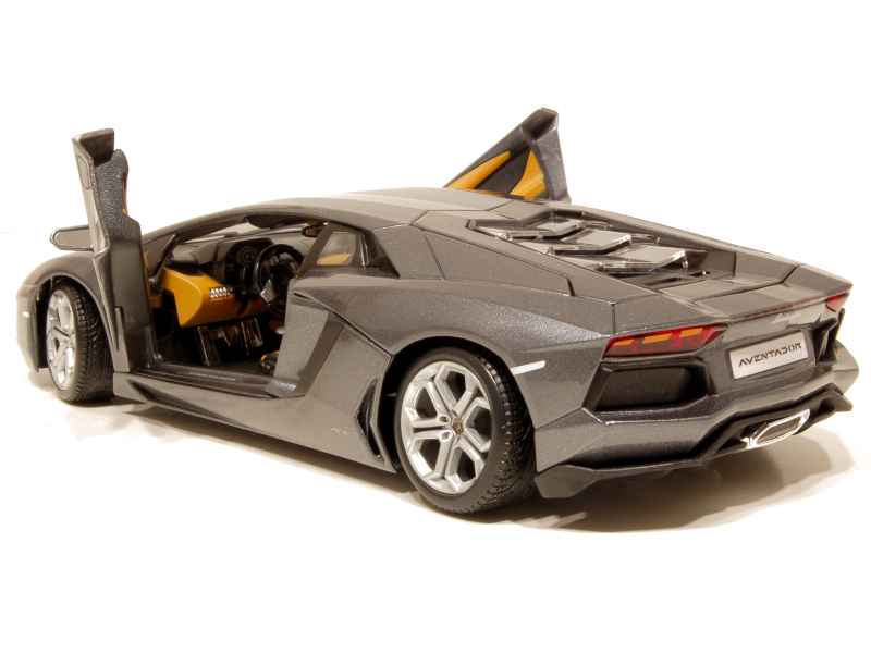 66961 Lamborghini Aventador LP 700-4 2011