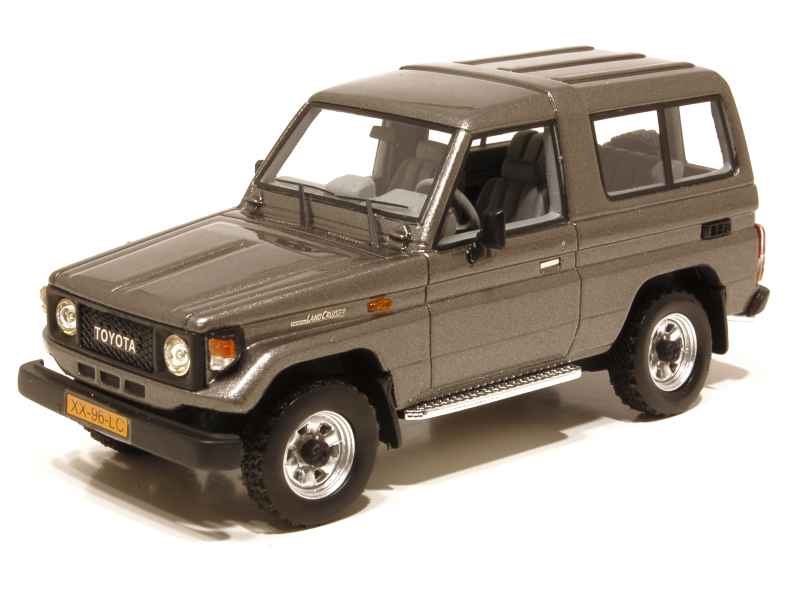 67511 Toyota Land Cruiser LJ70 1986
