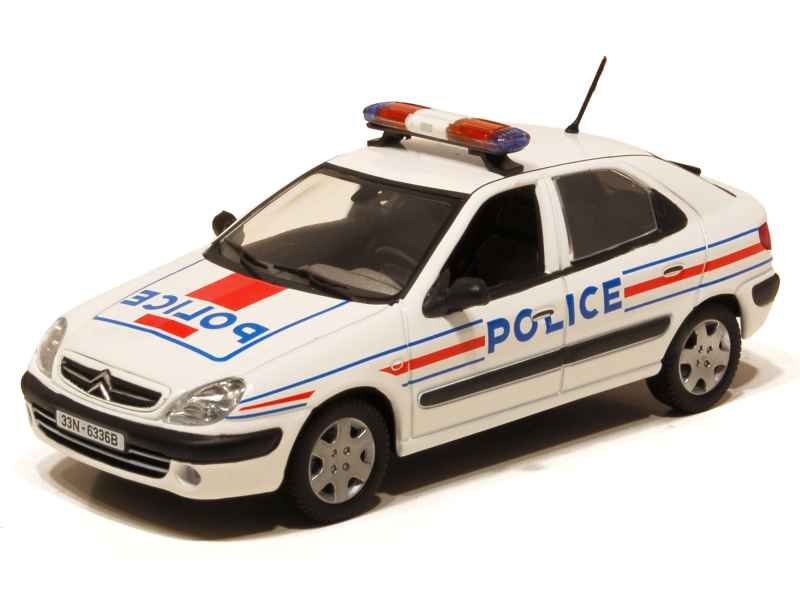 67566 Citroën Xsara Police 2001