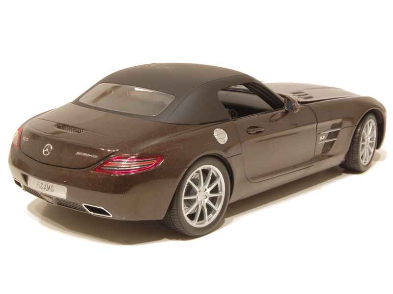 67680 Mercedes SLS AMG/ A197 Roadster 2011