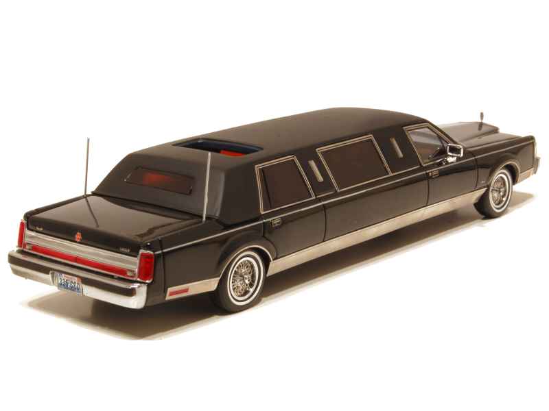 67725 Lincoln Town Car Limousine 1985