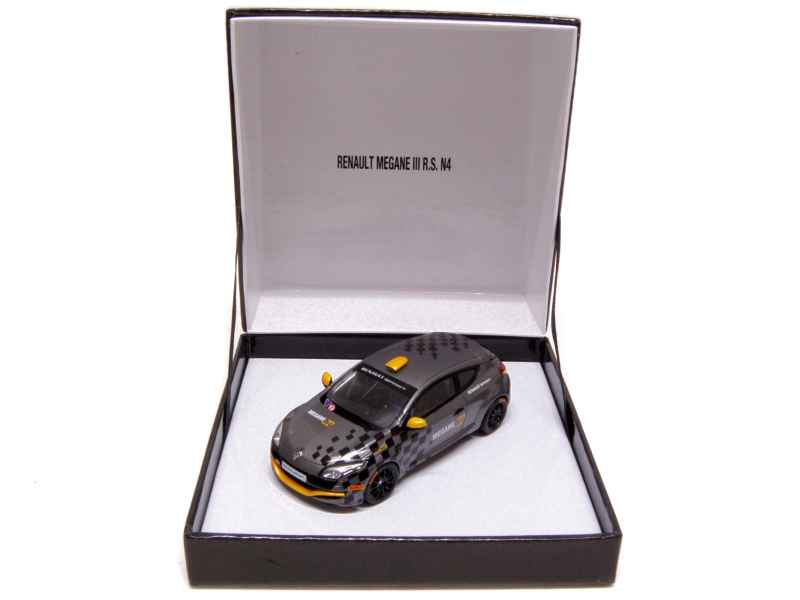 68646 Renault Megane III RS N4 2011