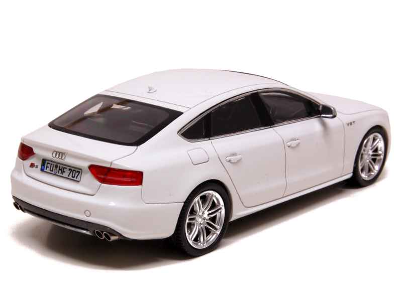 68784 Audi S5 Sportback 2010