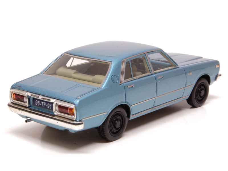 68851 Datsun 200L Laurel C230 1977