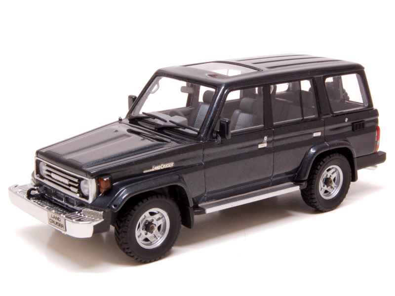 68909 Toyota Land Cruiser 70 ZX 1990
