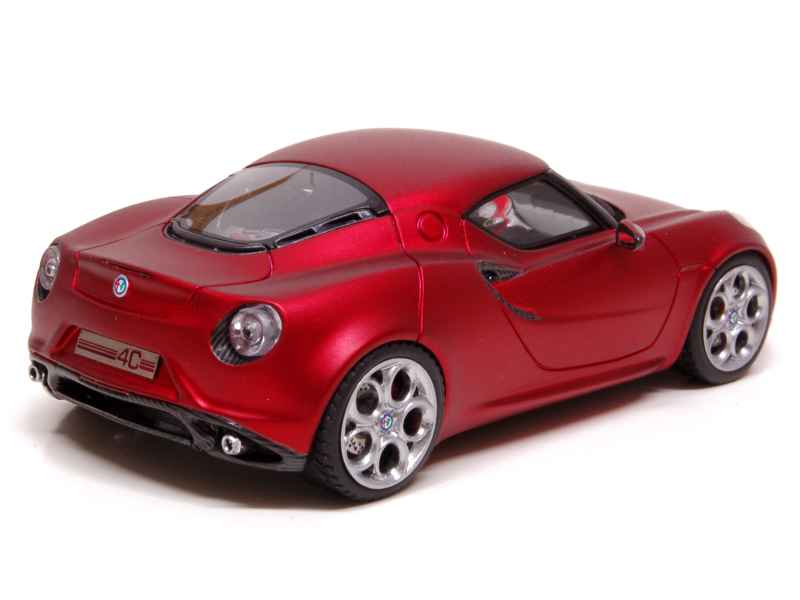 69069 Alfa Romeo 4C Concept Genève 2011