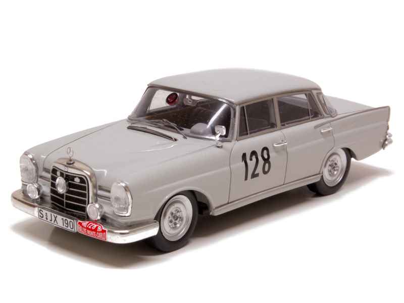Diecast model cars Mercedes 220 1/18 Sun Star SE Cabriolet yellow/black 1958 - A