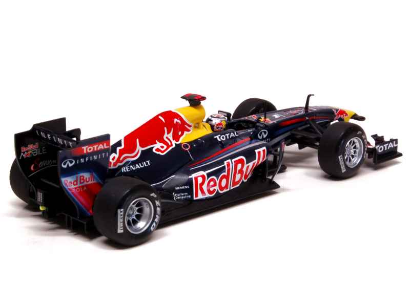 69673 Red Bull RB7 Renault Malaysia GP 2011
