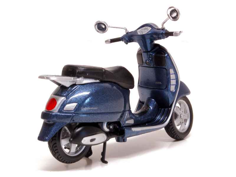 69713 Vespa Granturismo 2003