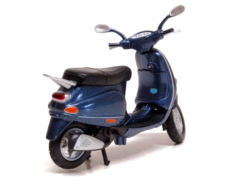 69716 Vespa 125 ET4 1996