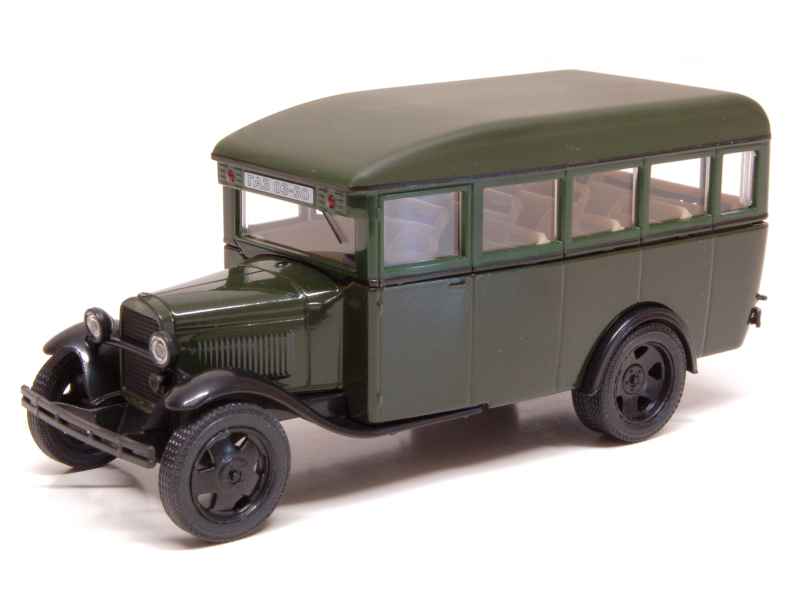 69807 GAZ 03-30 Autocar Militaire